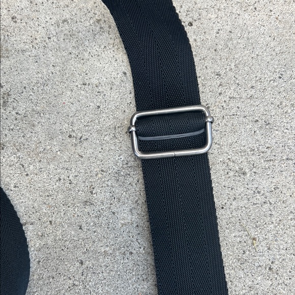 Dakine Gray and Black Messenger Bag - Picture 5 of 9